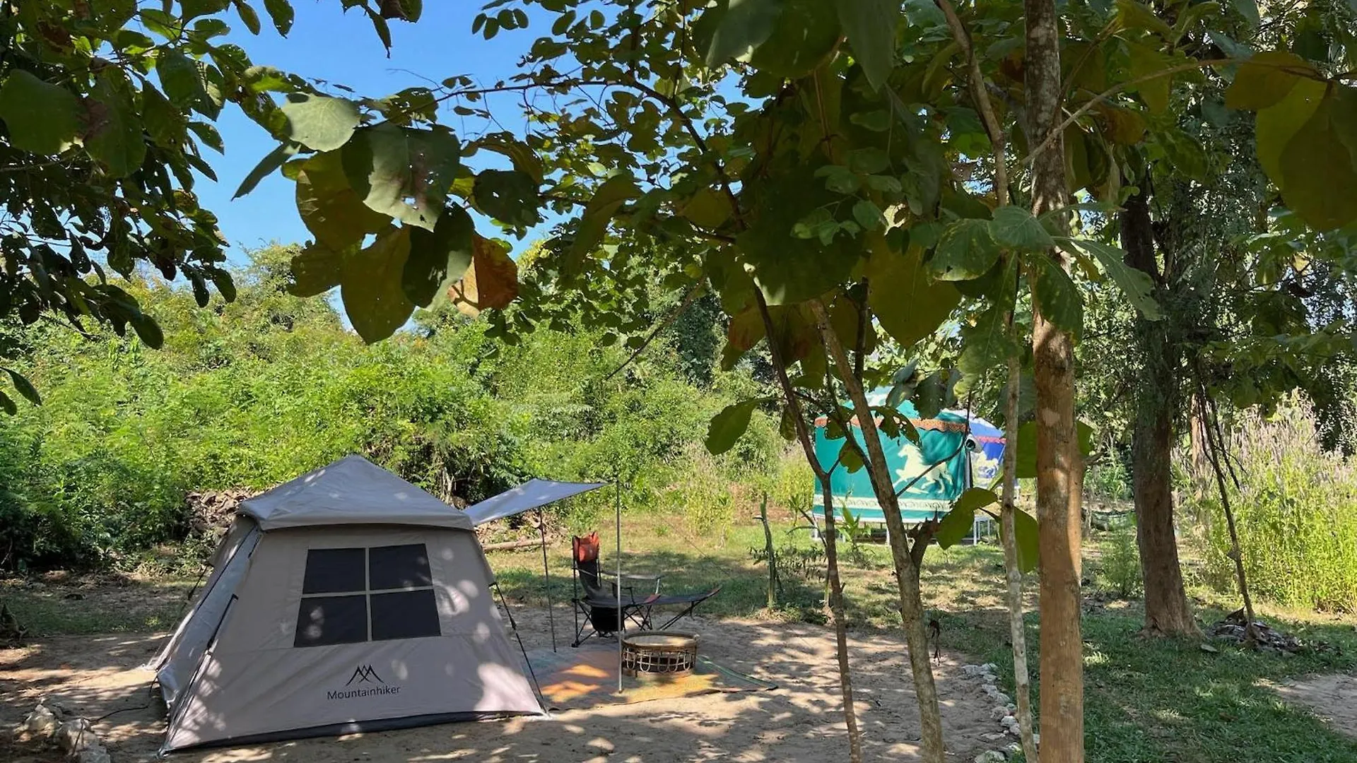 Camping Namkhan Horses Stables Luang Prabang Laos
